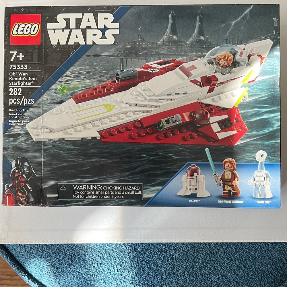 LEGO Star Wars Red and White Starfighter Set